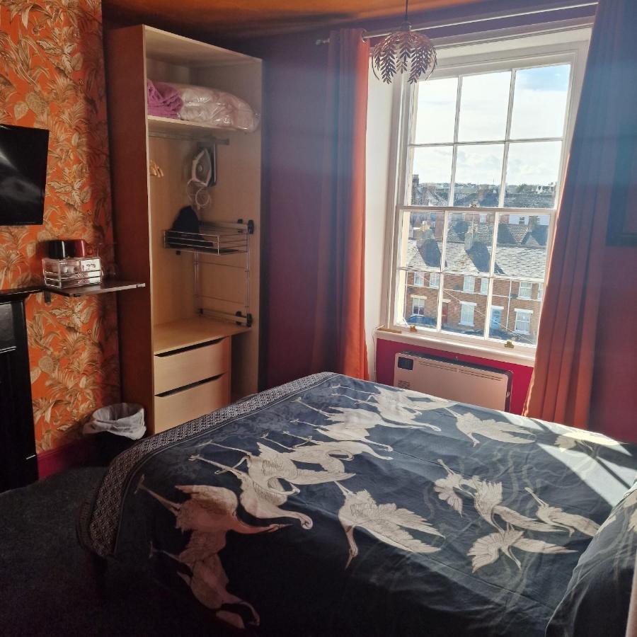 Philbeach Bed & Breakfast